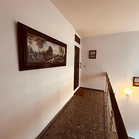 P1 Teams Zentral I150m2 I Eg Fuer 6 I Wasch I P I Daire