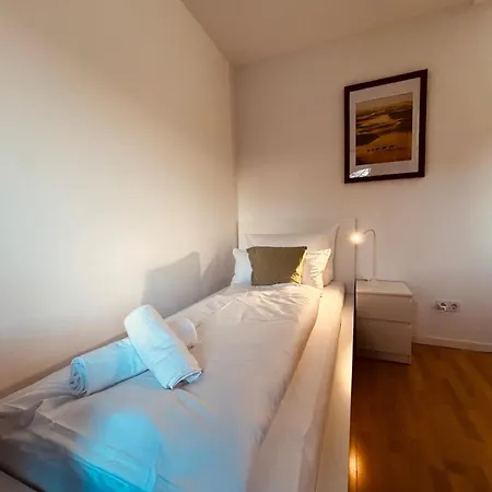 P1 Teams Zentral I150m2 I Eg Fuer 6 I Wasch I P I Daire Ibbenbüren