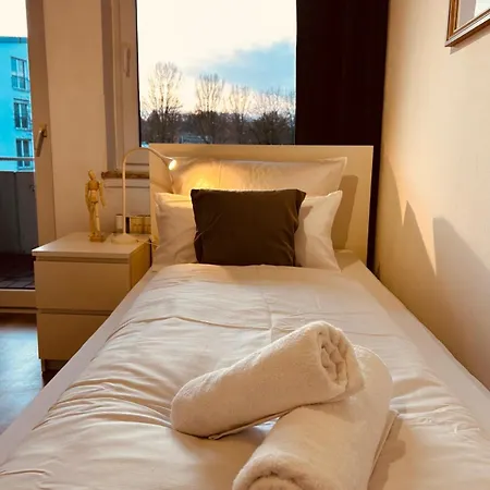 P1 Teams Zentral I150m2 I Eg Fuer 6 I Wasch I P I Daire *