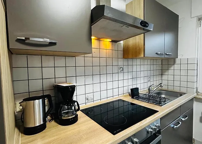 P1 Teams Zentral I150m2 I Eg Fuer 6 I Wasch I P I