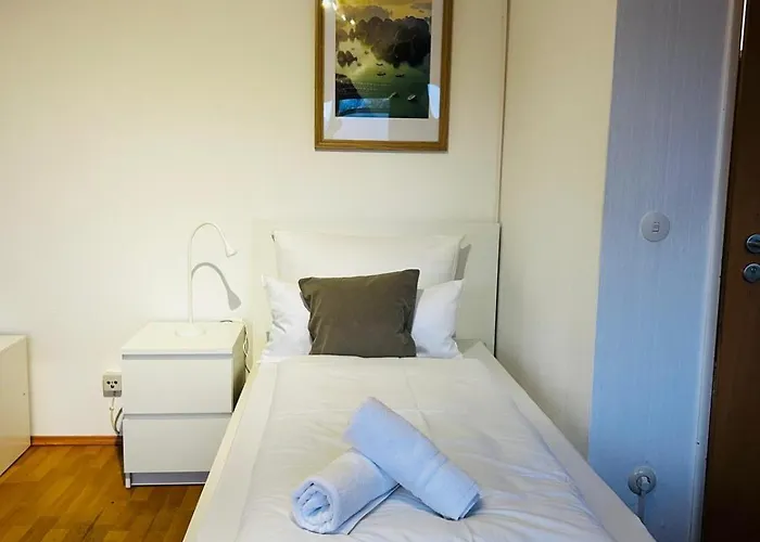 P1 Teams Zentral I150m2 I Eg Fuer 6 I Wasch I P I *