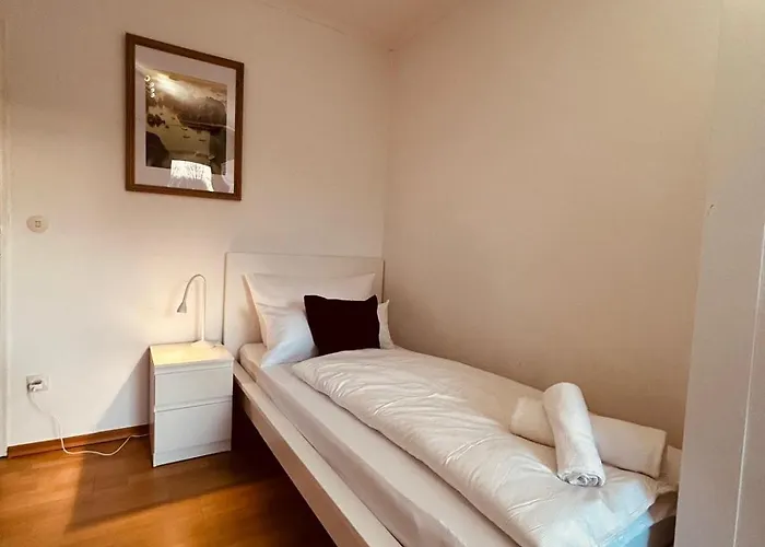 아파트 P1 Teams Zentral I150m2 I Eg Fuer 6 I Wasch I P I *